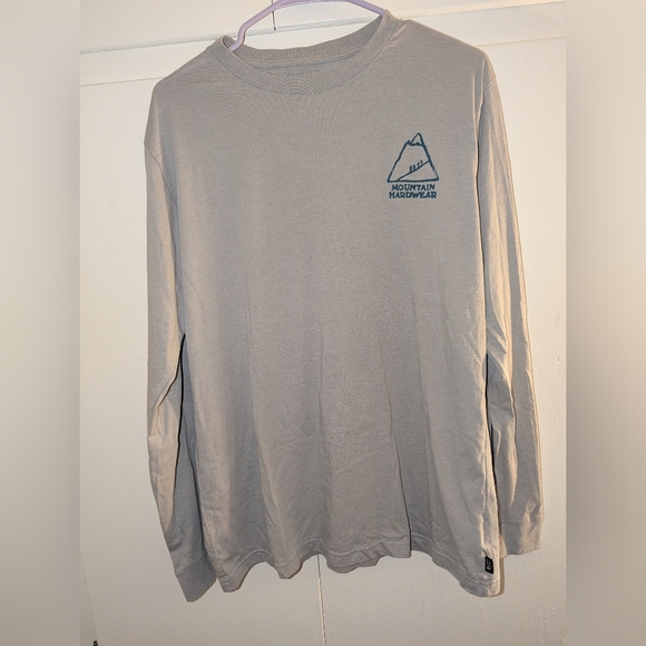 Mountain Hardwear Light Gray Long Sleeve Tee - Picture 1 of 2